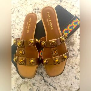 Kurt Geiger London Octavia Slide Sandal in Rust/Copper size 8.5